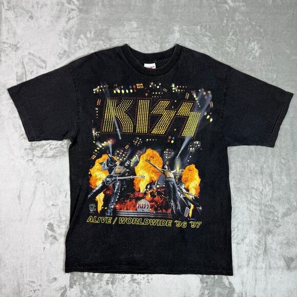 ミュージシャン KISS ALIVE WORLDWIDE TOUR TEE 1996-1997 Vintage Kiss Men XL 1996 1997 Alive Worldwide Tour Concert Band